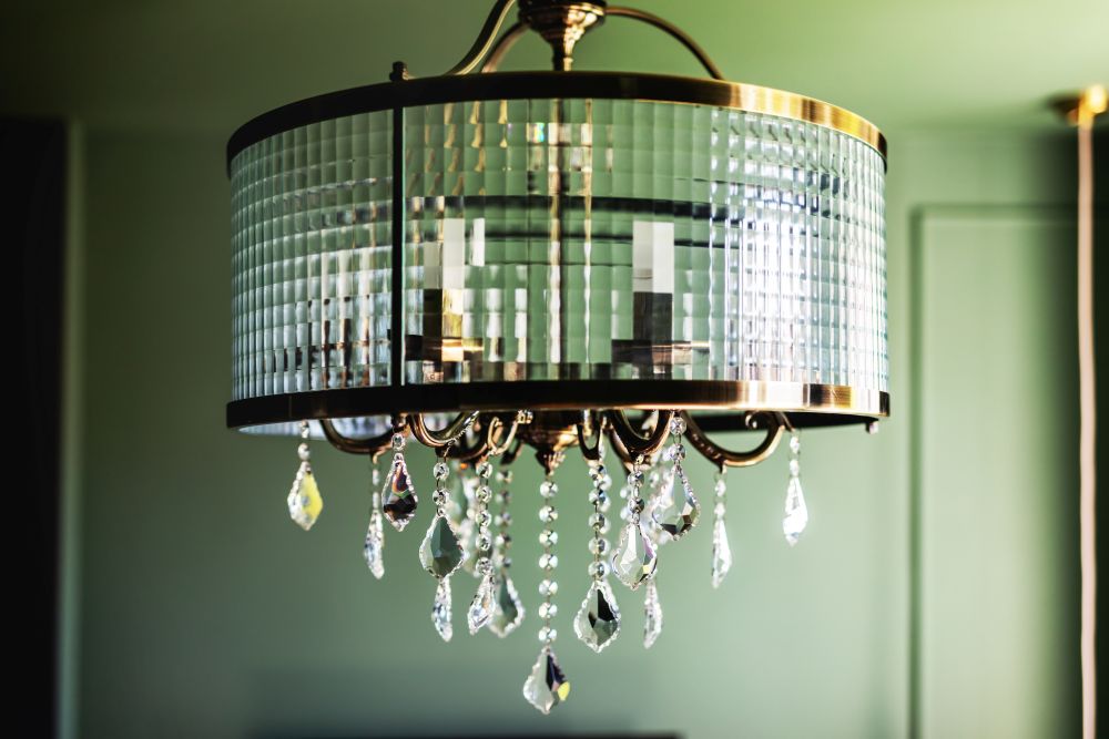 chandelier cleaning services dubai